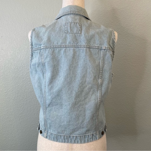 Liz Claiborne Vintage Y2K 90s Light Wash Button Down Denim Jean Vest | Medium - Picture 6 of 9